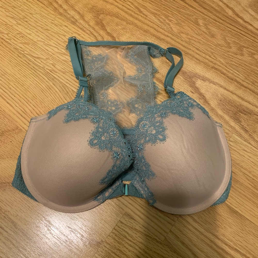 Victoria’s Secret Dream Angels demi bra